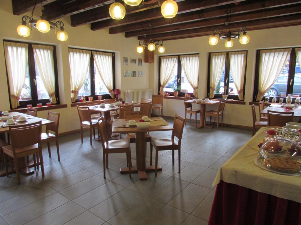 Casa Alpina Don Guanella Bed & Breakfast Macugnaga Exterior foto